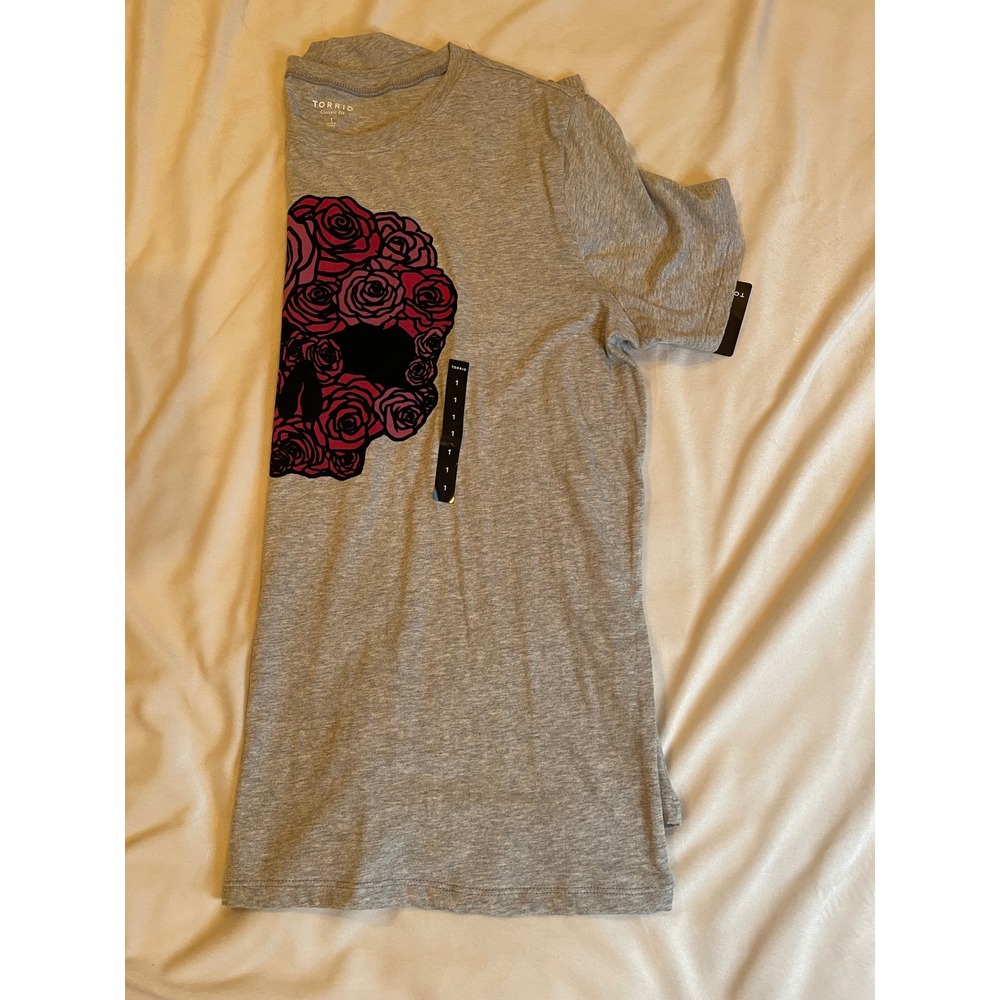 Torrid 1X Gray Rose Flower Skull Graphic Classic Fit Heritage Jersey Crew T NEW - Picture 8 of 8